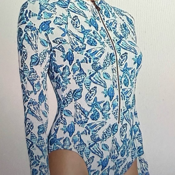 Lilly Pulitzer, NWT, Blue and White Long Sleeve Swimsuit‎ size 6 - Picture 3 of 6